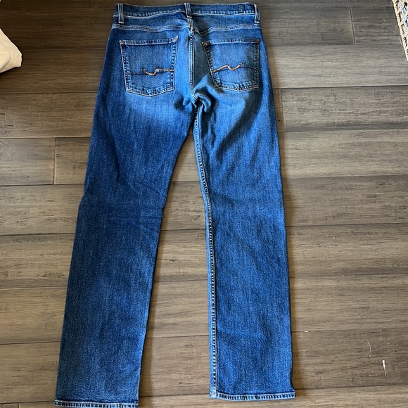 7 for All Mankind Barely Worn Jeans - Picture 2 of 4